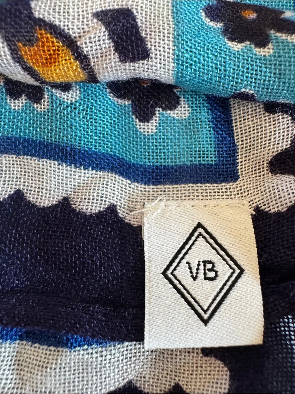 Vera Bradley Oversized Scarf, Soft Wrap, Sarong, Beach Cover Up Lisbon Medallion